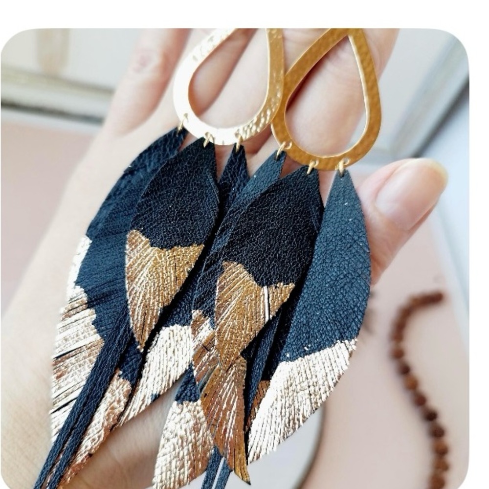 Elegant Black and Gold Teardrop Earrings